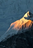 Rayon de soleil sur le Cho Oyu, Népal