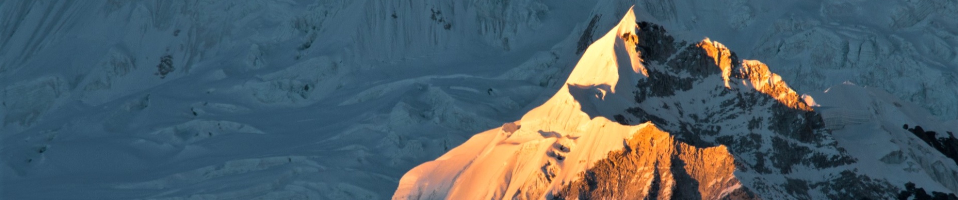 Rayon de soleil sur le Cho Oyu, Népal