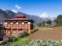 Monastère de Lukla, au pied de l'Himalaya